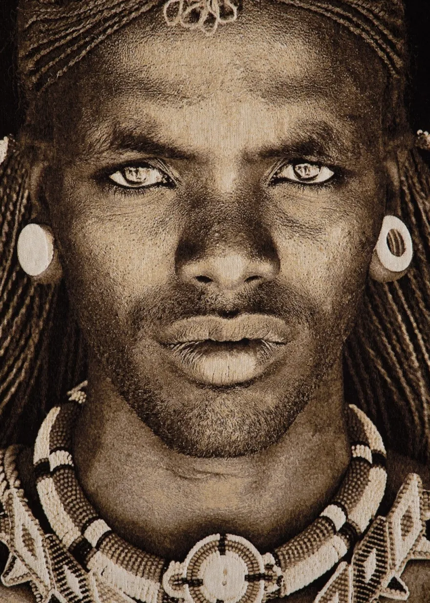 COCOmaison, Samburu Warrior schilderij 75x125cm - Bruin