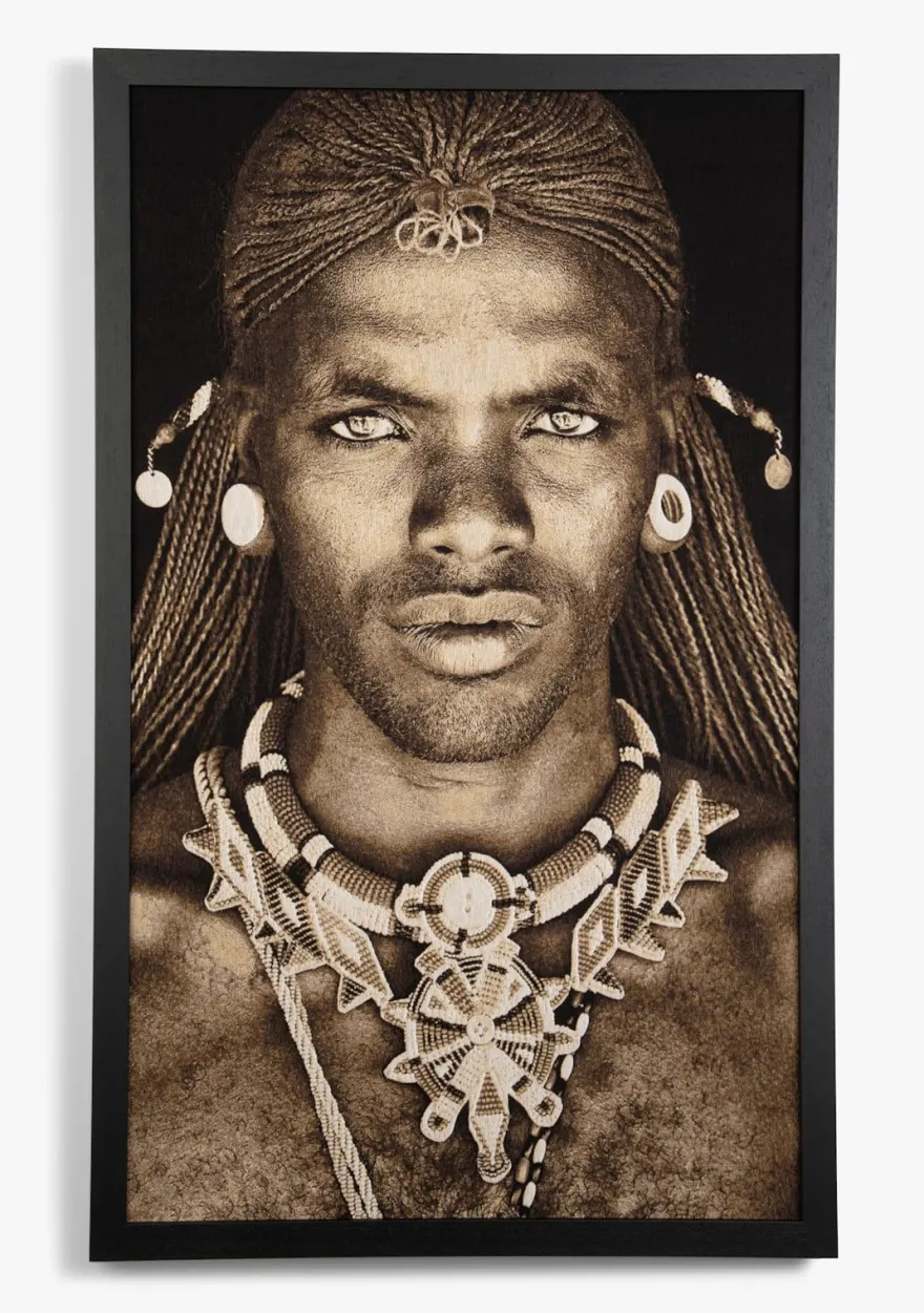 COCOmaison, Samburu Warrior schilderij 75x125cm - Bruin
