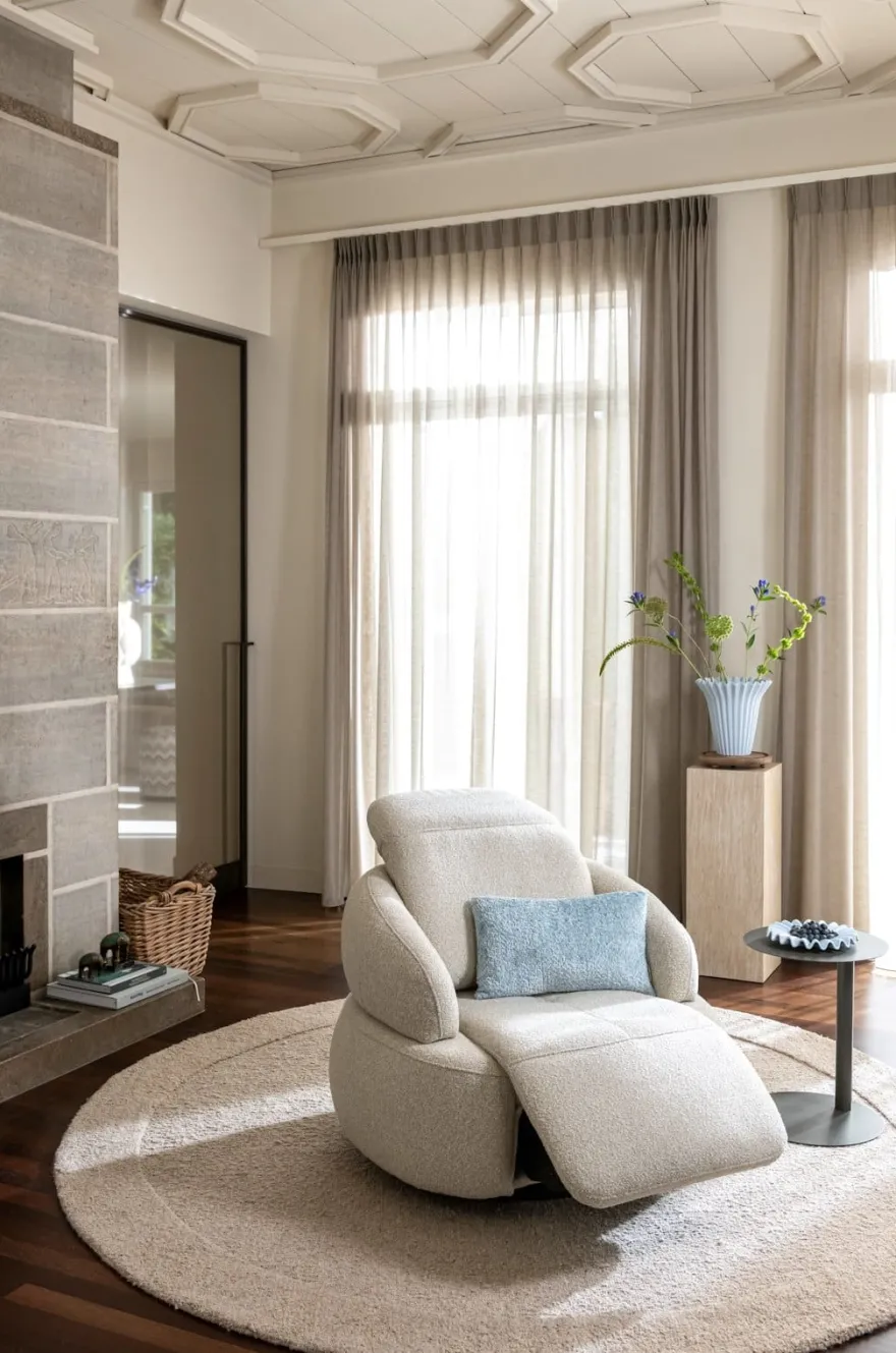 Hollywood, Homecinema draaifauteuil, met relaxsysteem en verstelbare rug