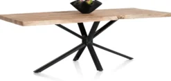 Living, eetkamertafel 210 x +/- 90/100 cm