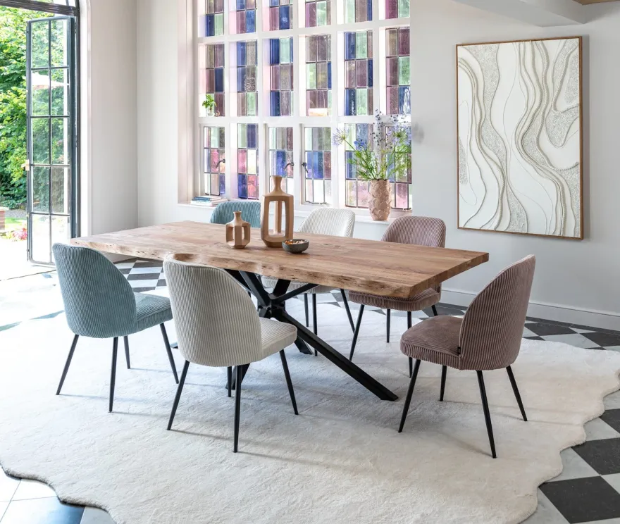 Living, eetkamertafel 240 x +/- 90/100 cm