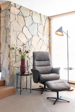 Lotis, relaxfauteuil met poef - stof Pala - Lichtgrijs