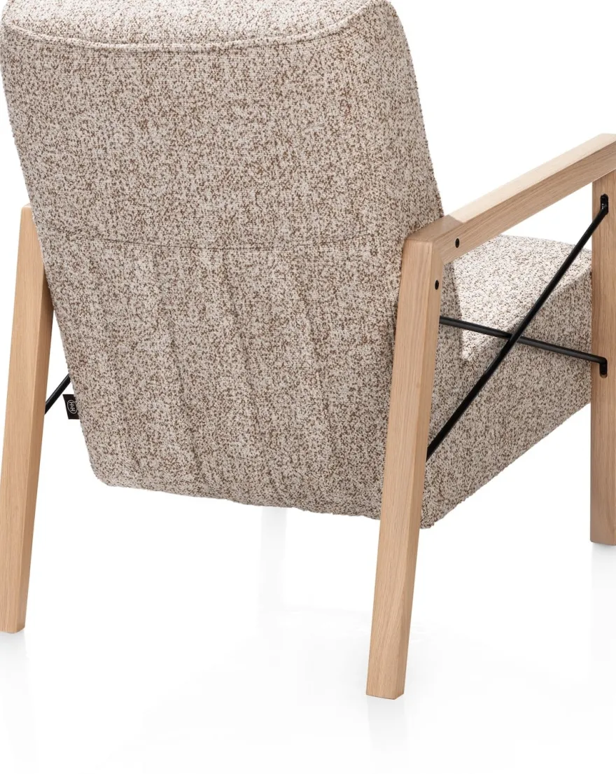 Northon, fauteuil met houten arm vintage clay / white / black