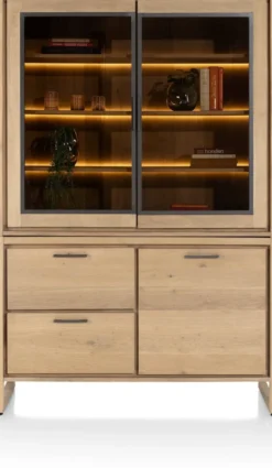 Nystead, buffet 140 cm. - 1-deur + 2-glasdeuren + 2-laden (+ LED)