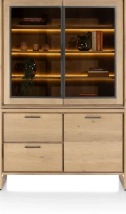 Nystead, buffet 140 cm. - 1-deur + 2-glasdeuren + 2-laden (+ LED)