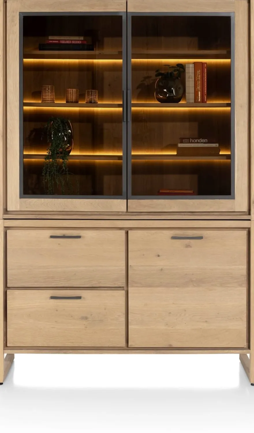 Nystead, buffet 140 cm. - 1-deur + 2-glasdeuren + 2-laden (+ LED)