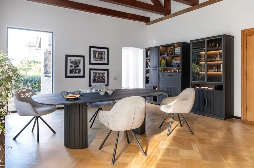 Pavie, eetkamertafel ovaal 240 x 120 cm (houten poot) - castle black