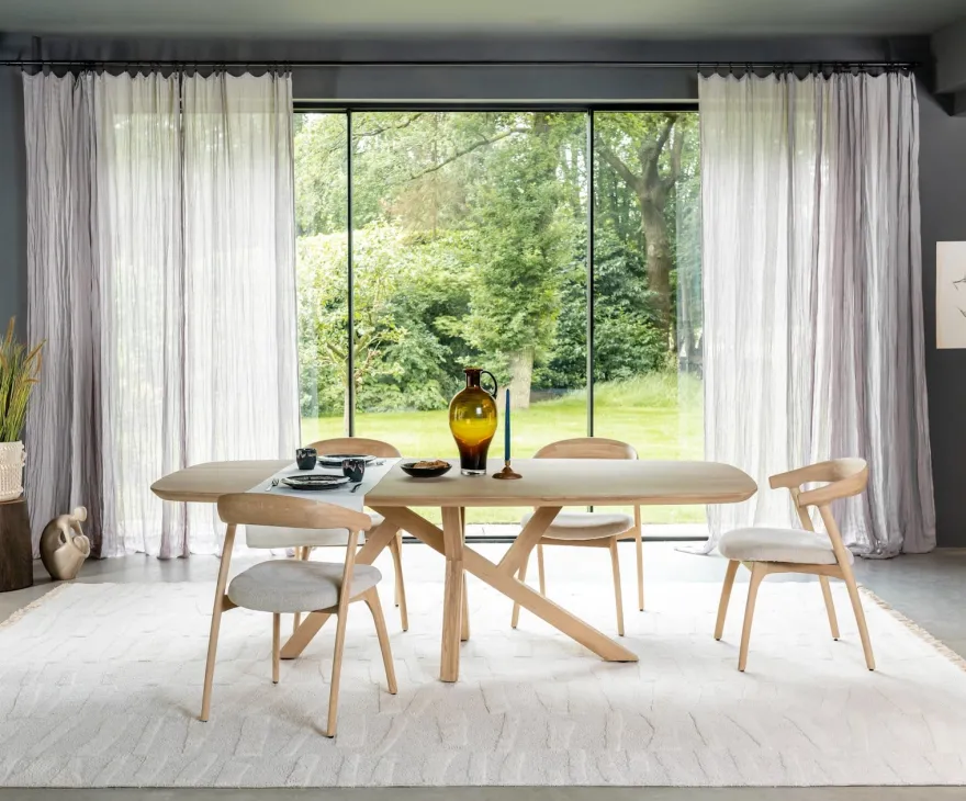 Shimla, eetkamertafel 240 x 120 cm - houten poten